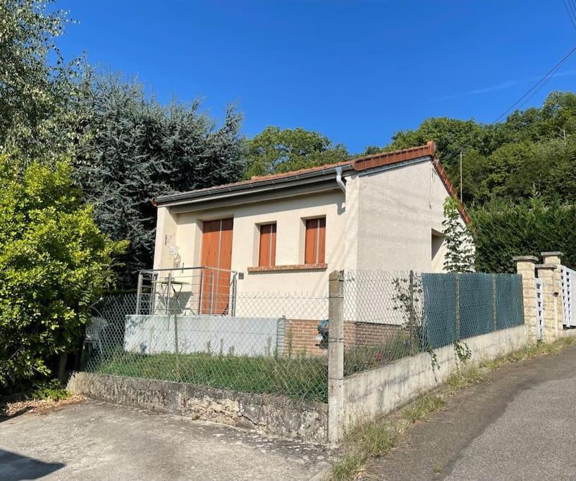 Maison Avec Sous Sol Independant Et Parking A 2Km De Versailles Buc  Exterior photo